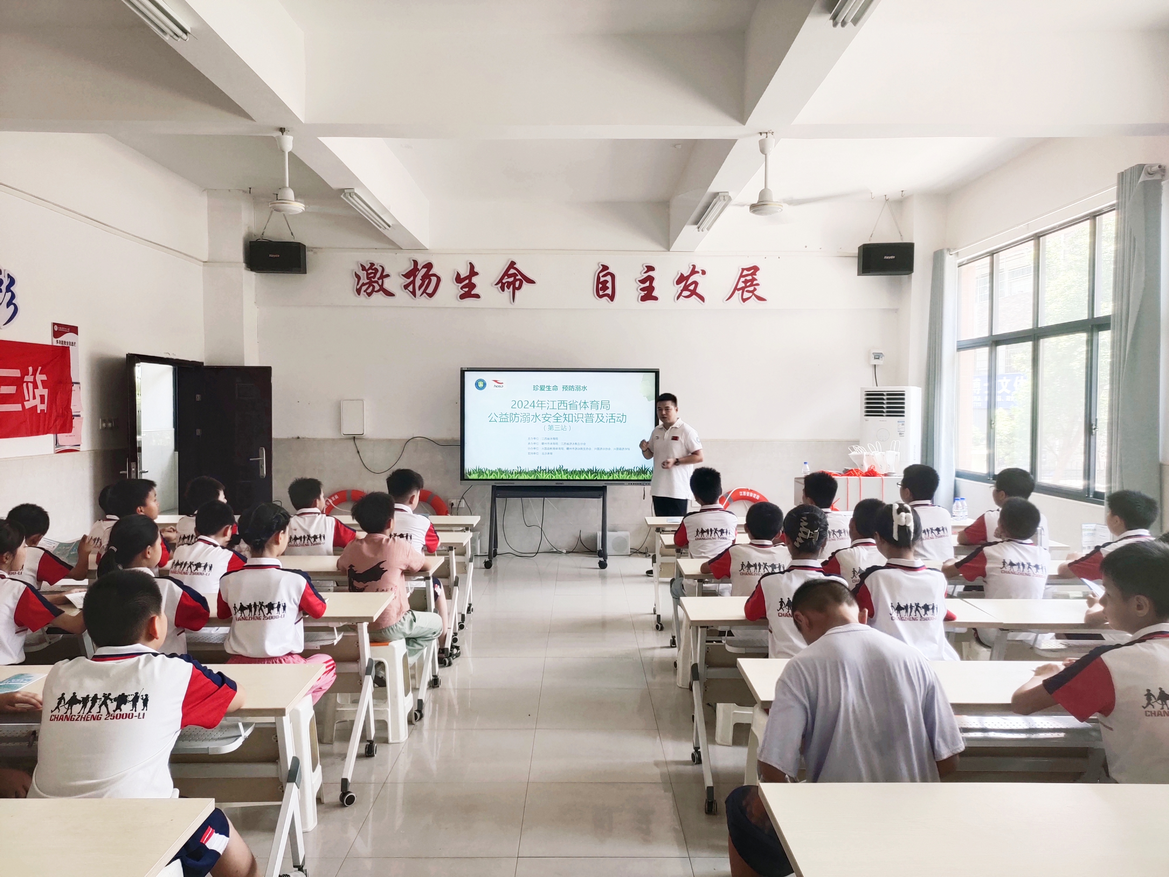 包含